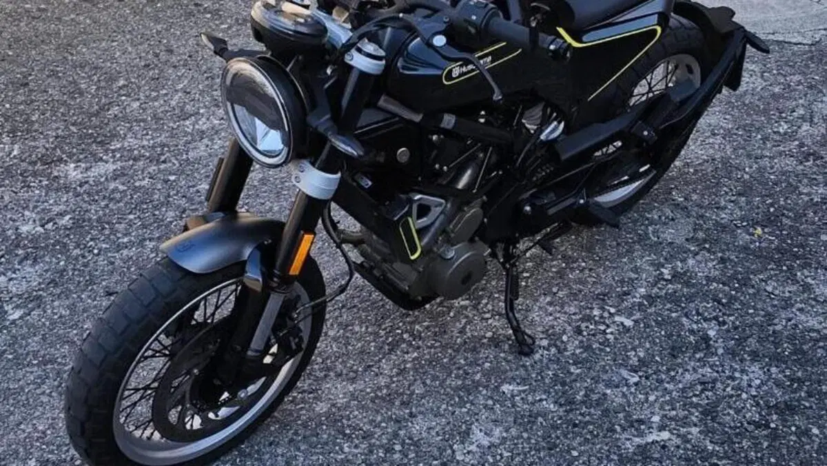 Husqvarna Svartpilen 401 (2020) 