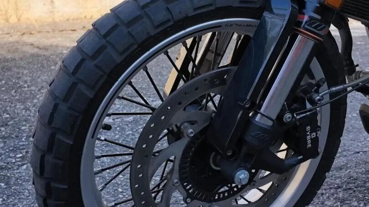 Husqvarna Svartpilen 401 (2020)  (5)