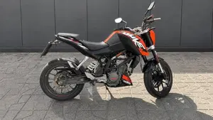 KTM 125 Duke ABS (2013 - 16)  (2)
