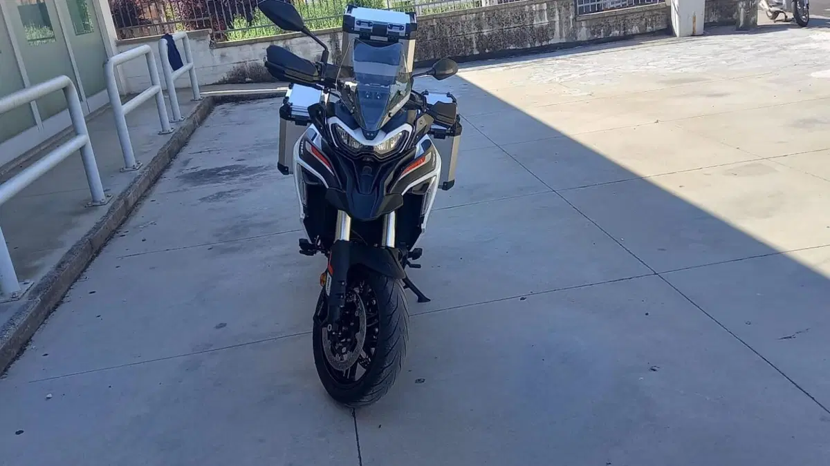 Benelli TRK 702 (2023 - 25)  (2)