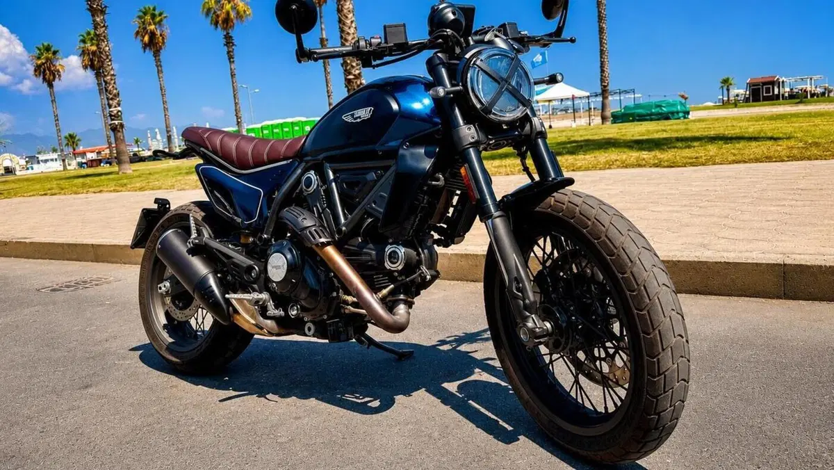 Ducati Scrambler 800 Nightshift (2023 - 24) 