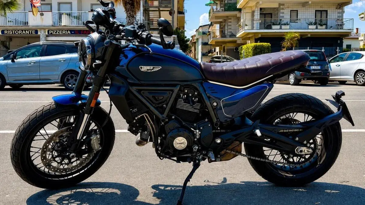 Ducati Scrambler 800 Nightshift (2023 - 24)  (4)