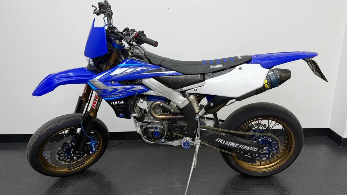 Yamaha YZ 450 F (2020)  (2)