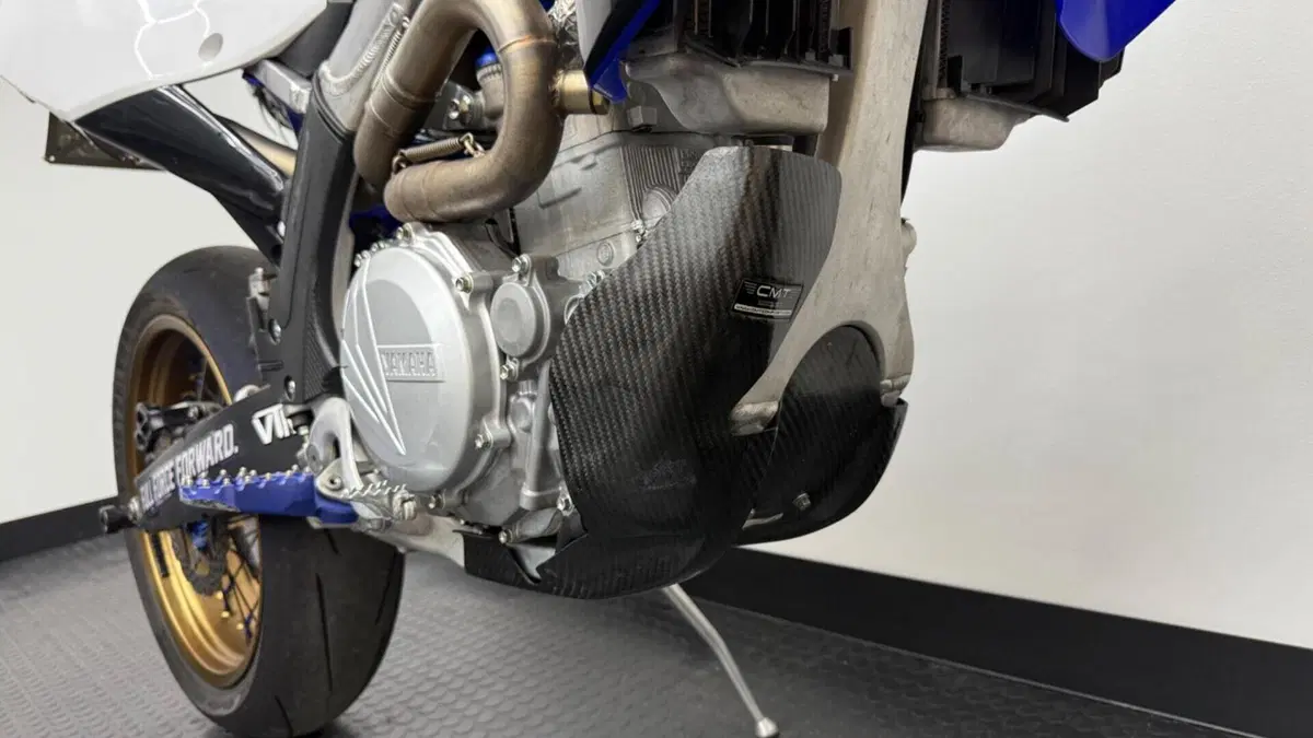Yamaha YZ 450 F (2020)  (12)