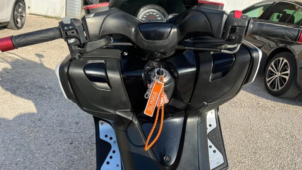 Yamaha T-Max 500 (2008 - 12)  (3)