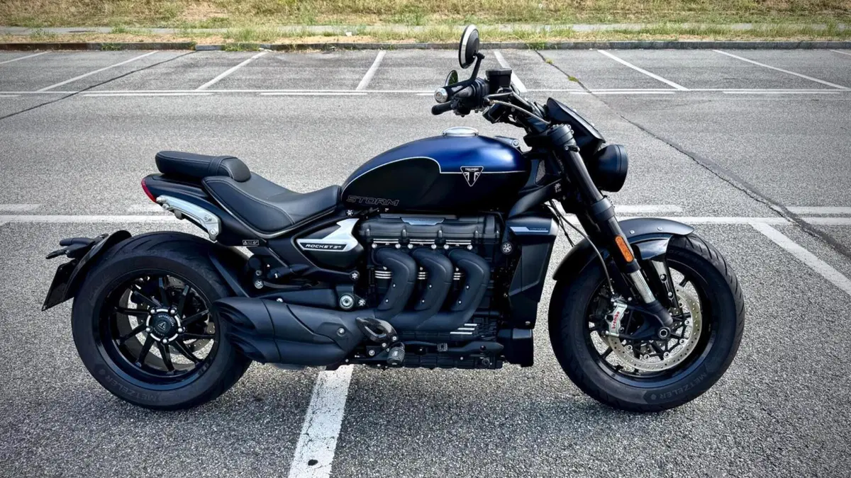 Triumph Rocket 3 Storm R (2024 - 26)  (2)