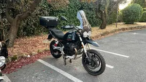 Moto Guzzi V85 TT (2021 - 23) 