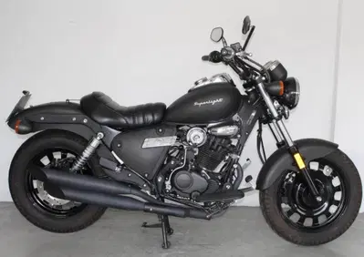 Moto Guzzi V9 Bobber (2021 - 25) - Annuncio 10039420