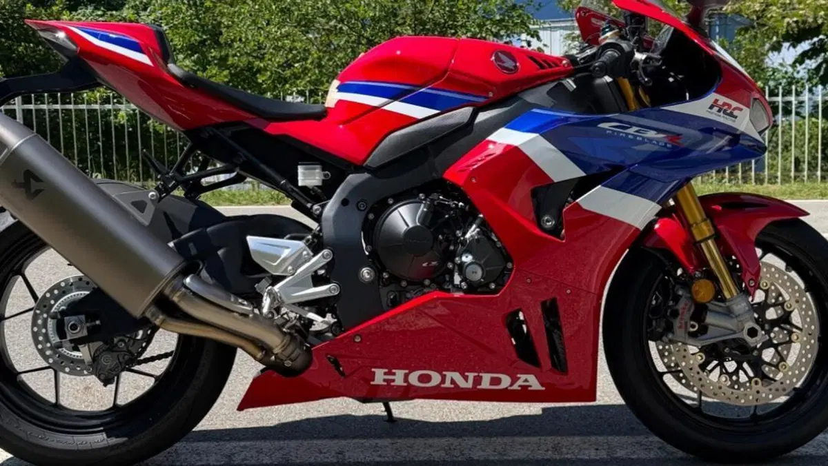 Honda CBR 1000 RR-R Fireblade SP (2024 - 26)  (6)