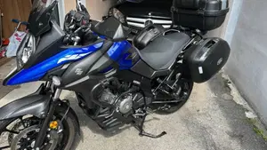 Suzuki V-Strom 650 (2021 - 25)  (2)