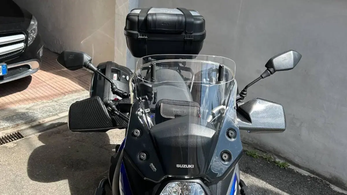 Suzuki V-Strom 650 (2021 - 25)  (12)