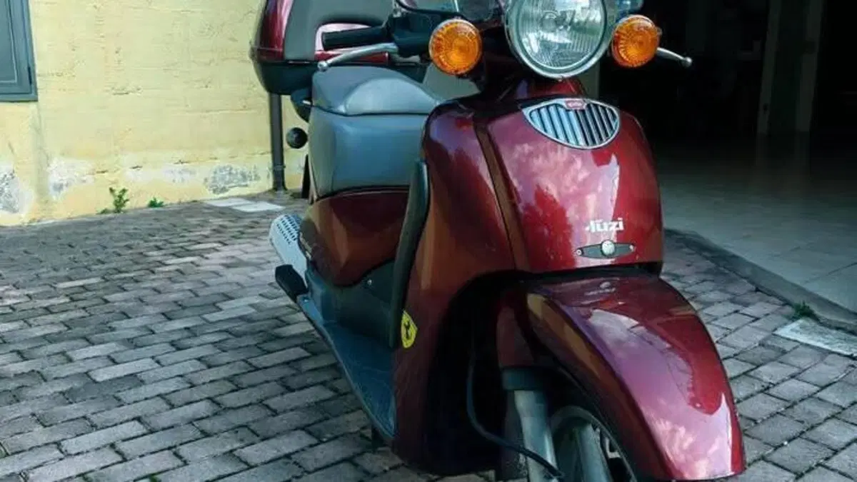 Aprilia Scarabeo 200 (2001 - 04) 