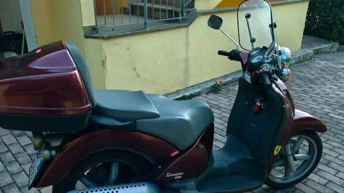 Aprilia Scarabeo 200 (2001 - 04)  (5)