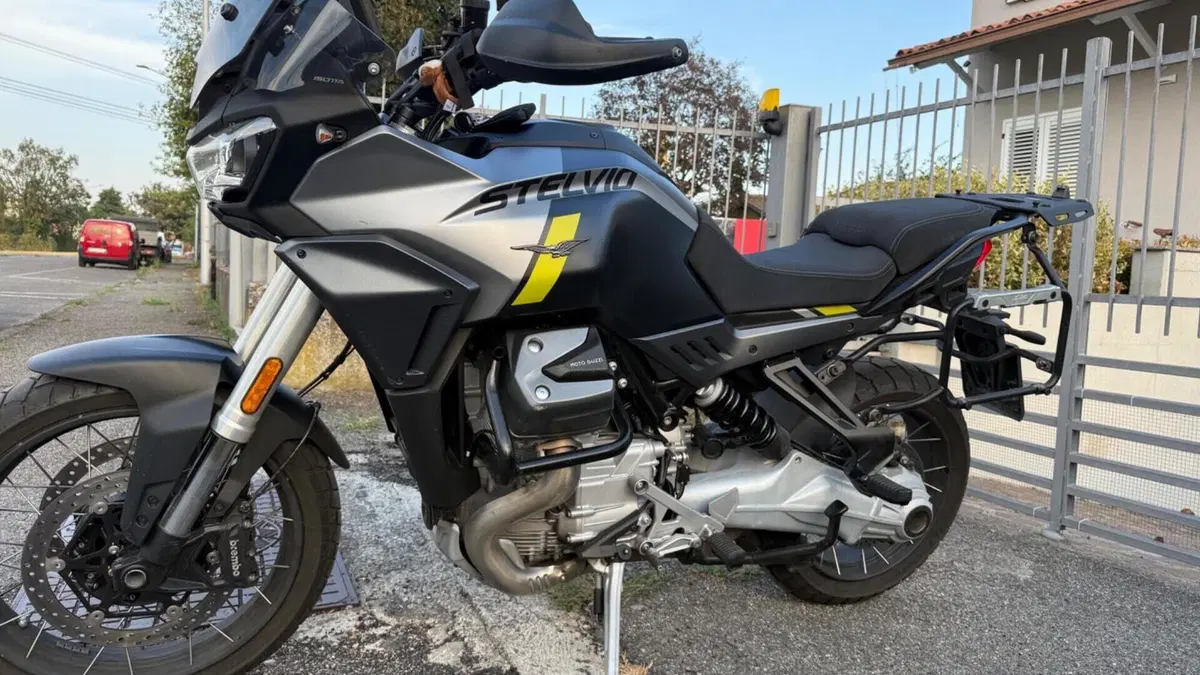 Moto Guzzi Stelvio PFF (2024 - 26)  (2)
