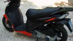 Aprilia Sportcity Cube 300 (2008 - 13)  (5)