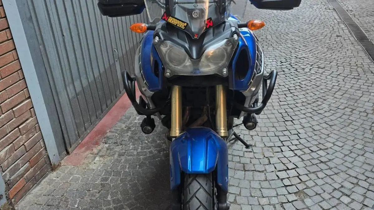 Yamaha XT1200Z Super Ténéré First Edition (2010 - 11)  (2)