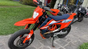 KTM 690 SMC R (2023 - 25)  (2)