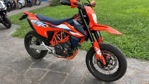 KTM 690 SMC R (2023 - 25)  (4)