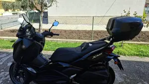 Yamaha X-Max 300 Tech Max (2021 - 24)  (3)