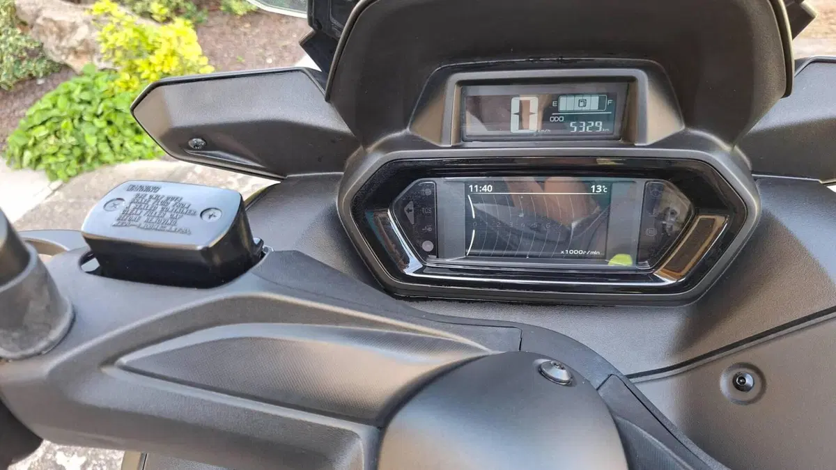 Yamaha X-Max 300 Tech Max (2021 - 24)  (4)