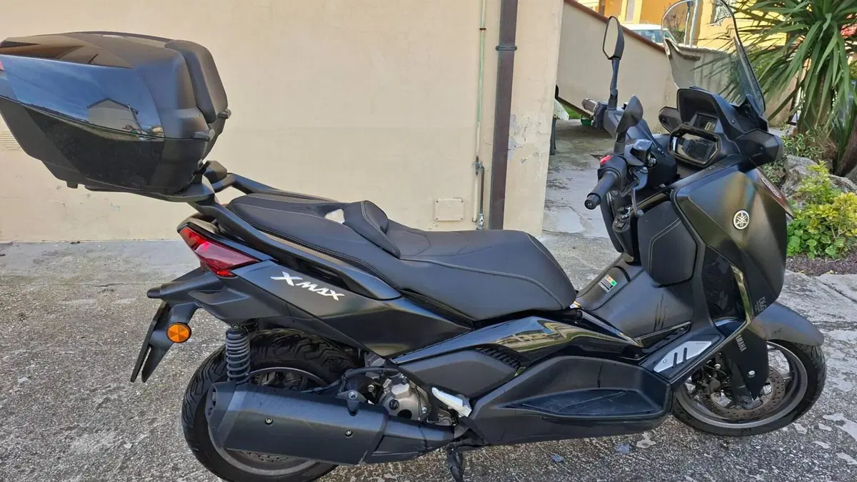 Yamaha X-Max 300 Tech Max (2021 - 24)  (5)