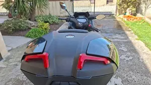 Yamaha X-Max 300 Tech Max (2021 - 24)  (6)
