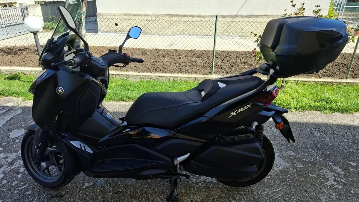 Yamaha X-Max 300 Tech Max (2021 - 24)  (7)