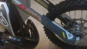 Husqvarna TE 250i (2022)  (4)