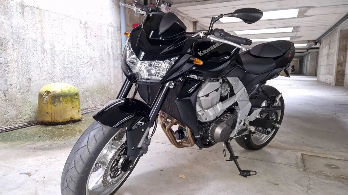 Kawasaki Z 750 (2007 - 14)  (5)