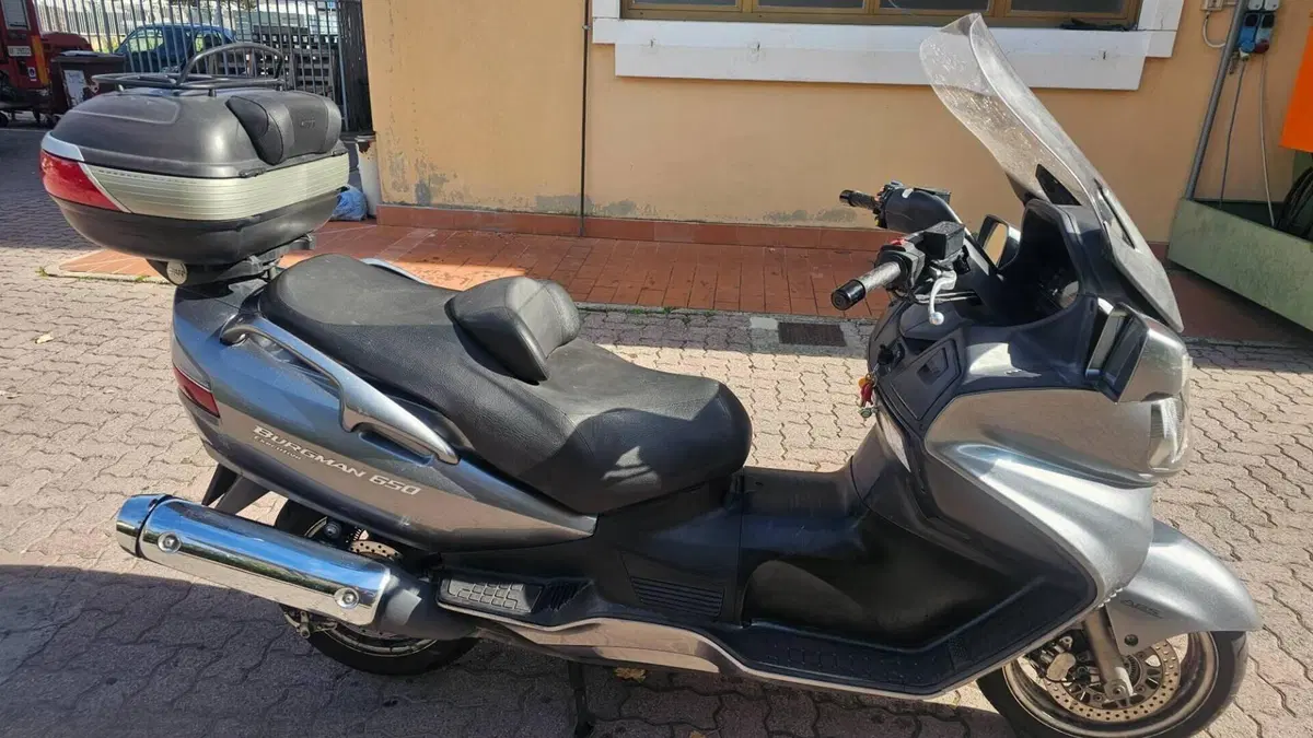 Suzuki Burgman AN 650 Executive ABS (2006 - 12)  (2)