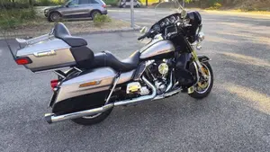 Harley-Davidson 1690 Electra Glide Ultra Limited (2014 - 15) - FLHTK  (4)