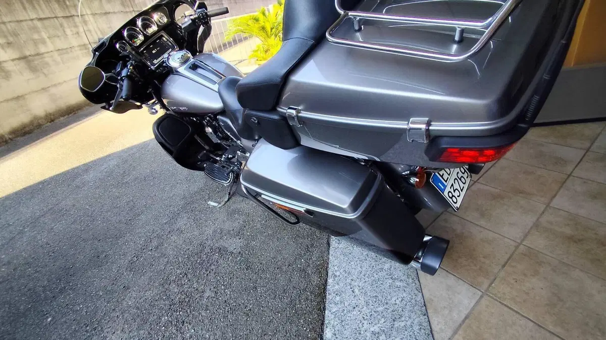 Harley-Davidson 1690 Electra Glide Ultra Limited (2014 - 15) - FLHTK  (9)