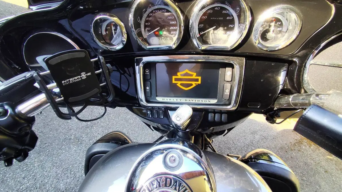 Harley-Davidson 1690 Electra Glide Ultra Limited (2014 - 15) - FLHTK  (13)