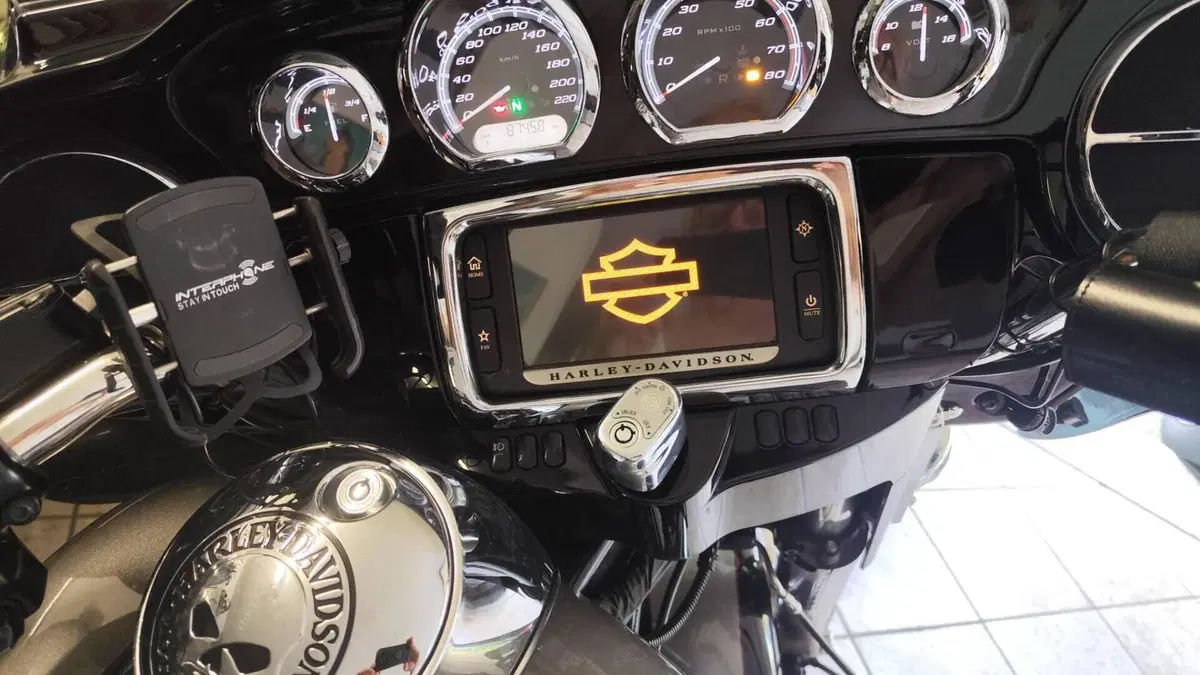 Harley-Davidson 1690 Electra Glide Ultra Limited (2014 - 15) - FLHTK  (14)