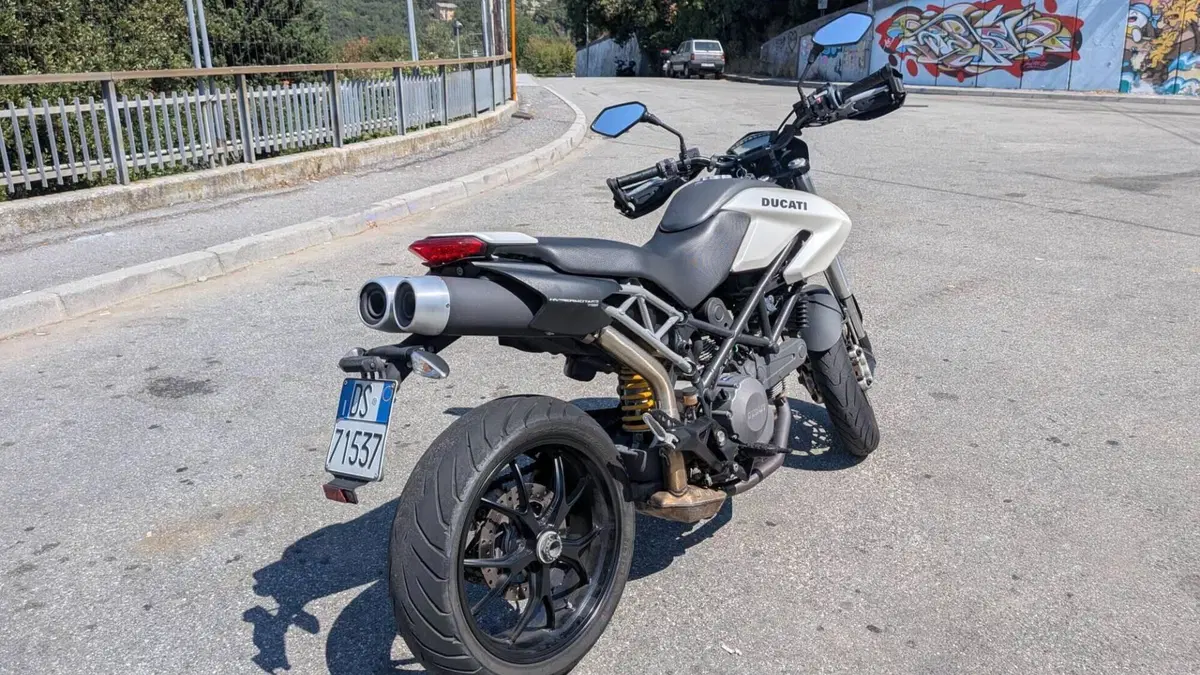 Ducati Hypermotard 796 (2012)  (3)