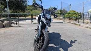 Ducati Hypermotard 796 (2012)  (6)