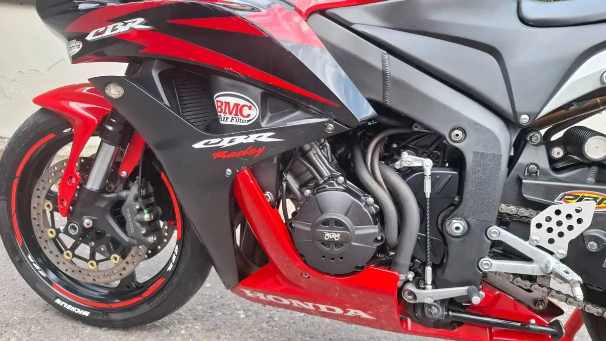 Honda CBR 600 RR (2007 - 08)  (11)