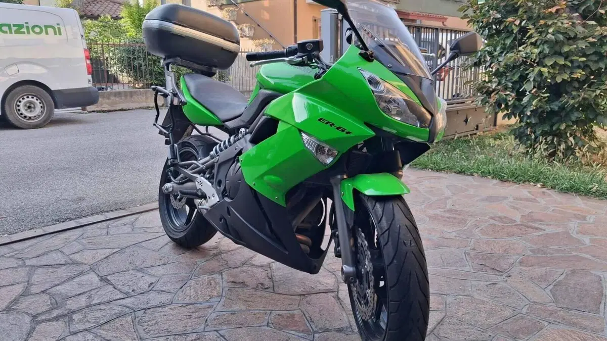 Kawasaki ER-6F (2009 - 11) 