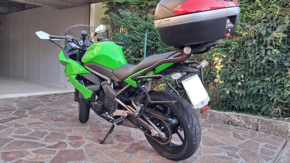 Kawasaki ER-6F (2009 - 11)  (3)