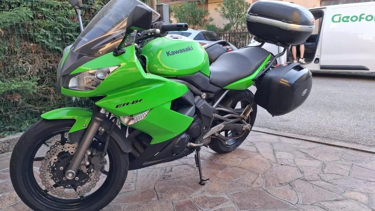 Kawasaki ER-6F (2009 - 11)  (6)