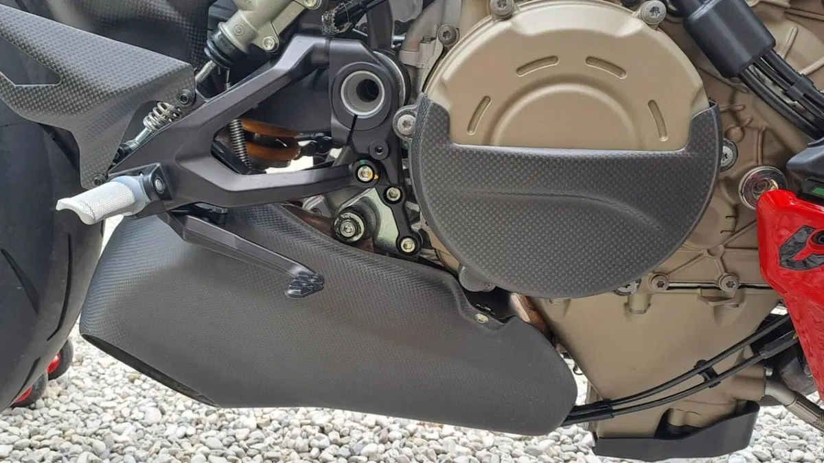 Ducati Streetfighter V4 S (2023 - 24)  (7)