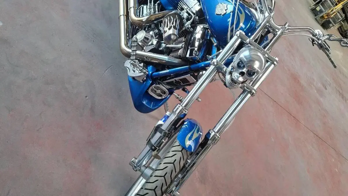 Harley-Davidson 1584 Rocker C (2009 - 11) - FXCWC  (3)