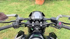 Kawasaki Z 400 (2023)  (5)