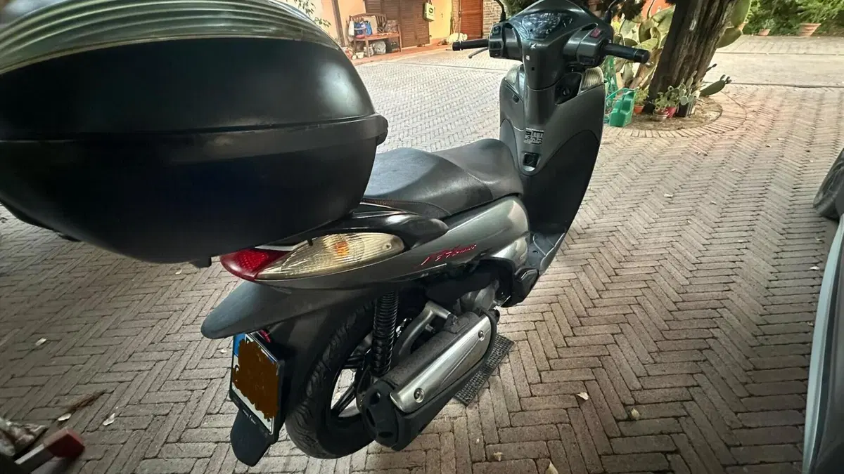 Honda SH 300 i (2006 - 10)  (5)