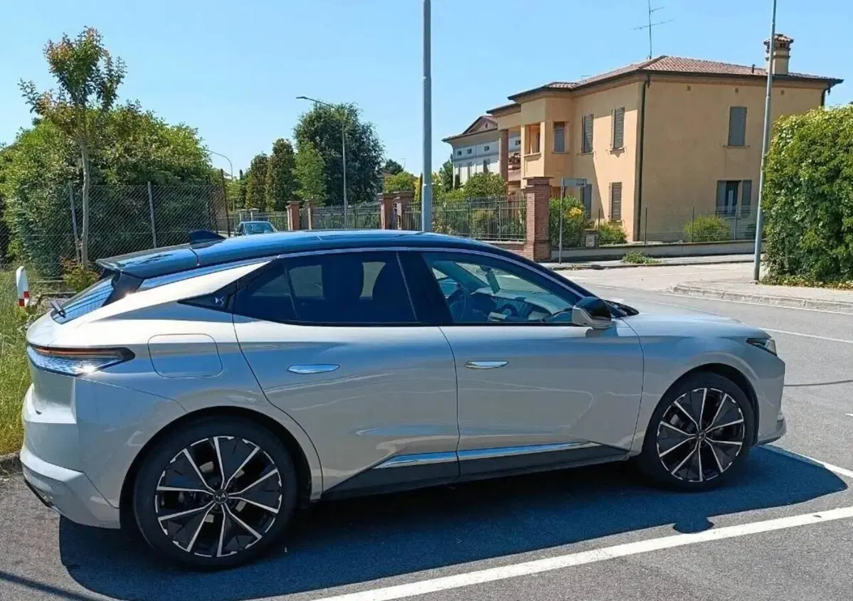 Ds DS 4 DS4 1.6 e-tense phev Rivoli 225cv auto (2)