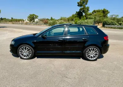 Audi A3 Sportback 1.6 TDI 105 CV CR S tronic Ambition (2)