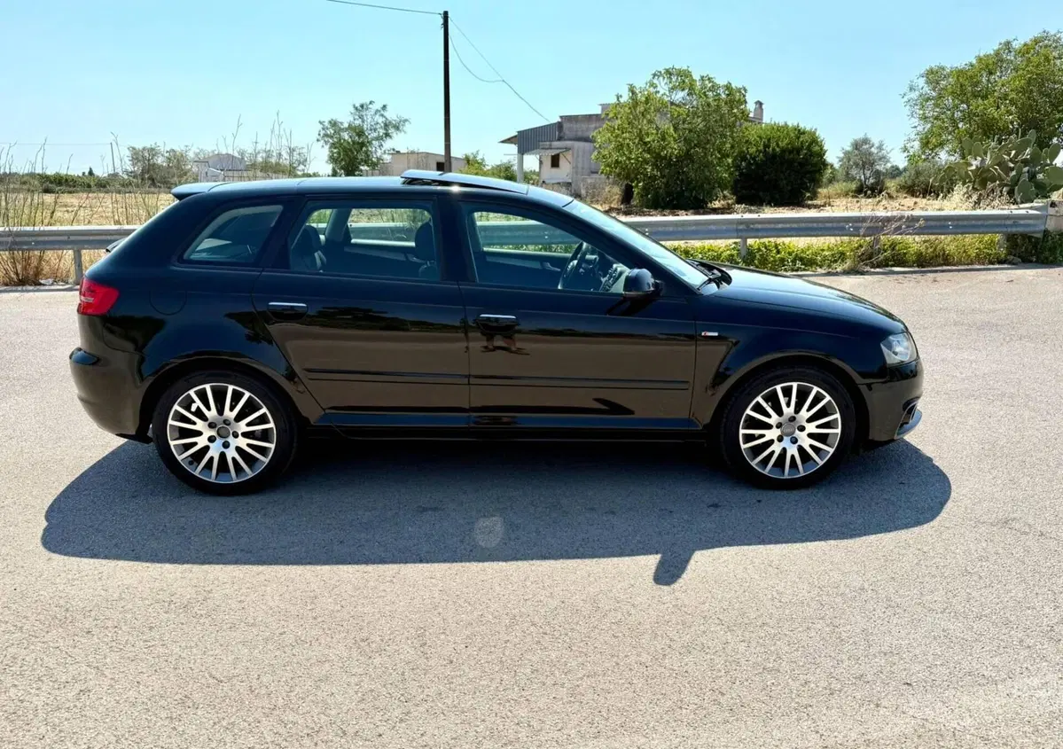 Audi A3 Sportback 1.6 TDI 105 CV CR S tronic Ambition (6)