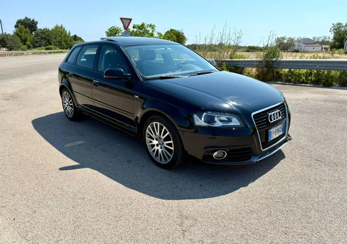Audi A3 Sportback 1.6 TDI 105 CV CR S tronic Ambition (7)