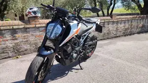 KTM 390 Duke (2021 - 23)  (4)