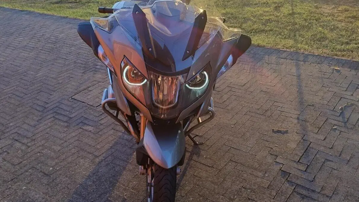 Bmw R 1200 RT (2014 - 16)  (2)
